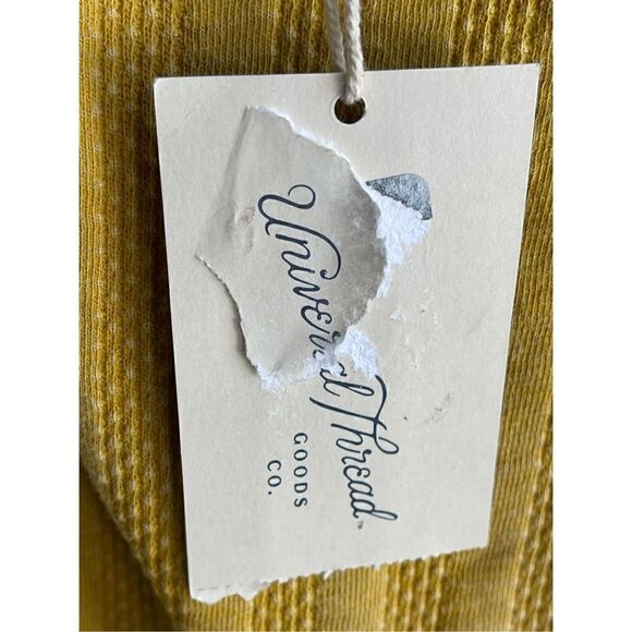 ❤️Universal Thread Tank Top - Picture 3 of 4